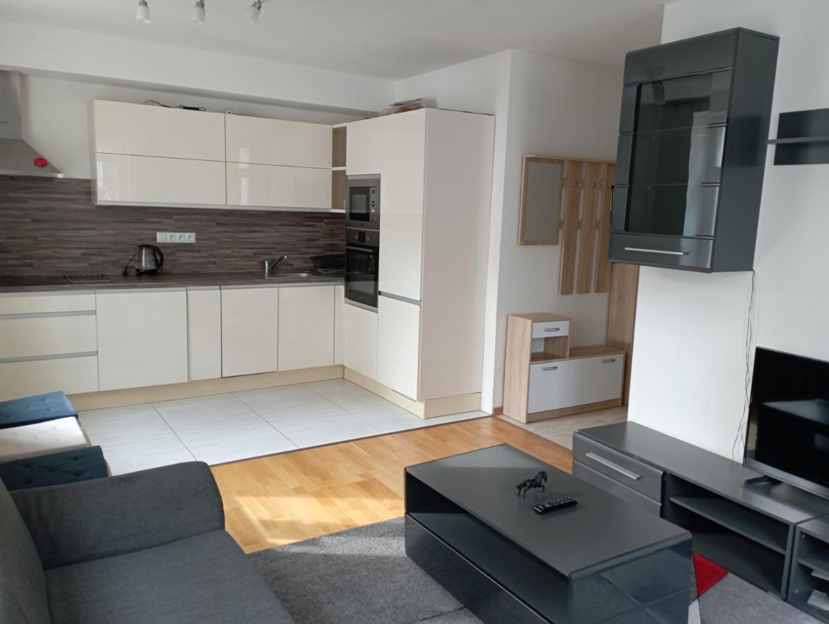 Apartments Captain Grand Прага Екстериор снимка